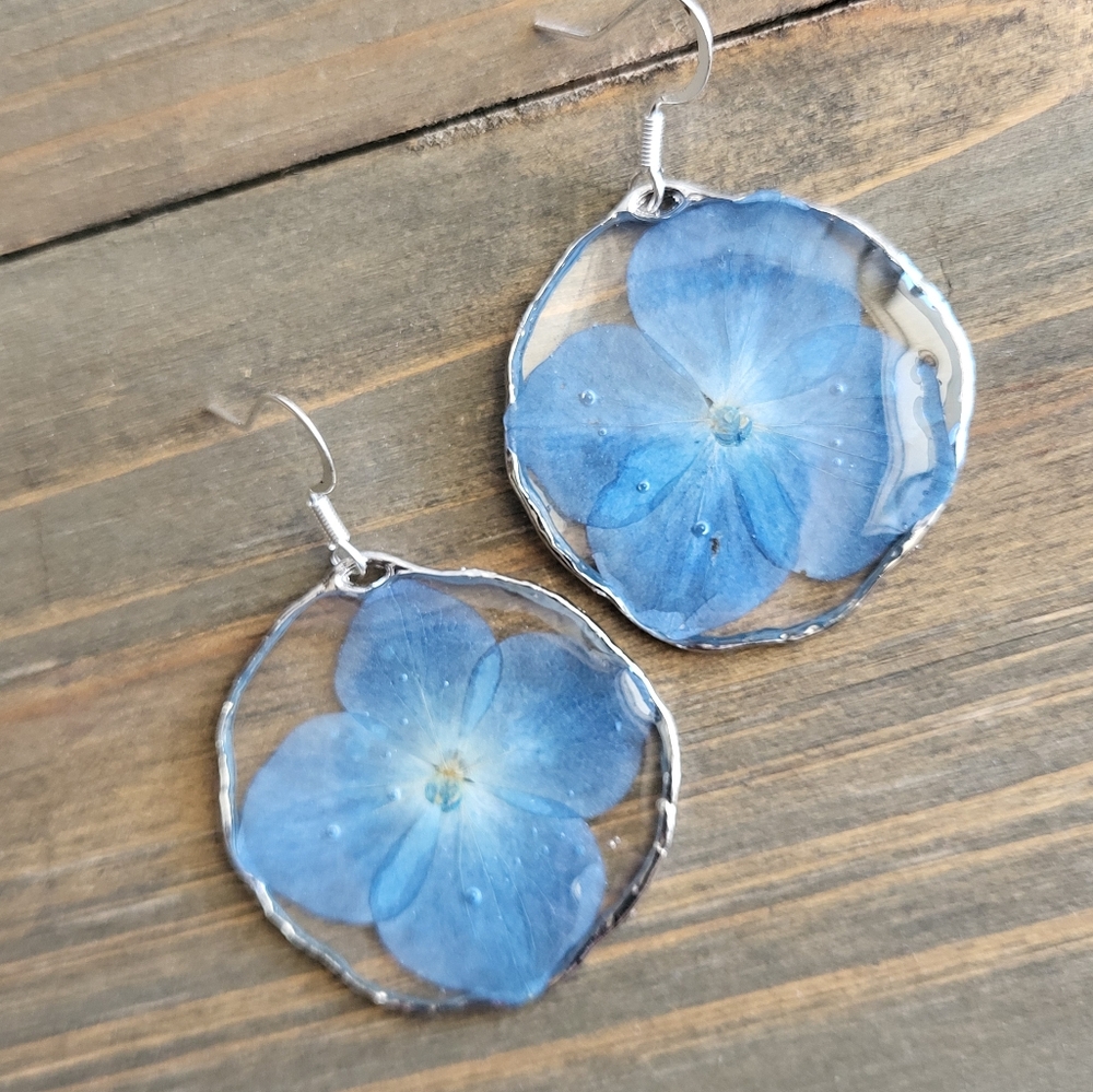 Blue Hydrangea Flower Earrings- Handmade Earrings- Blue Flower Earrings- Flower - Picture 4 of 7